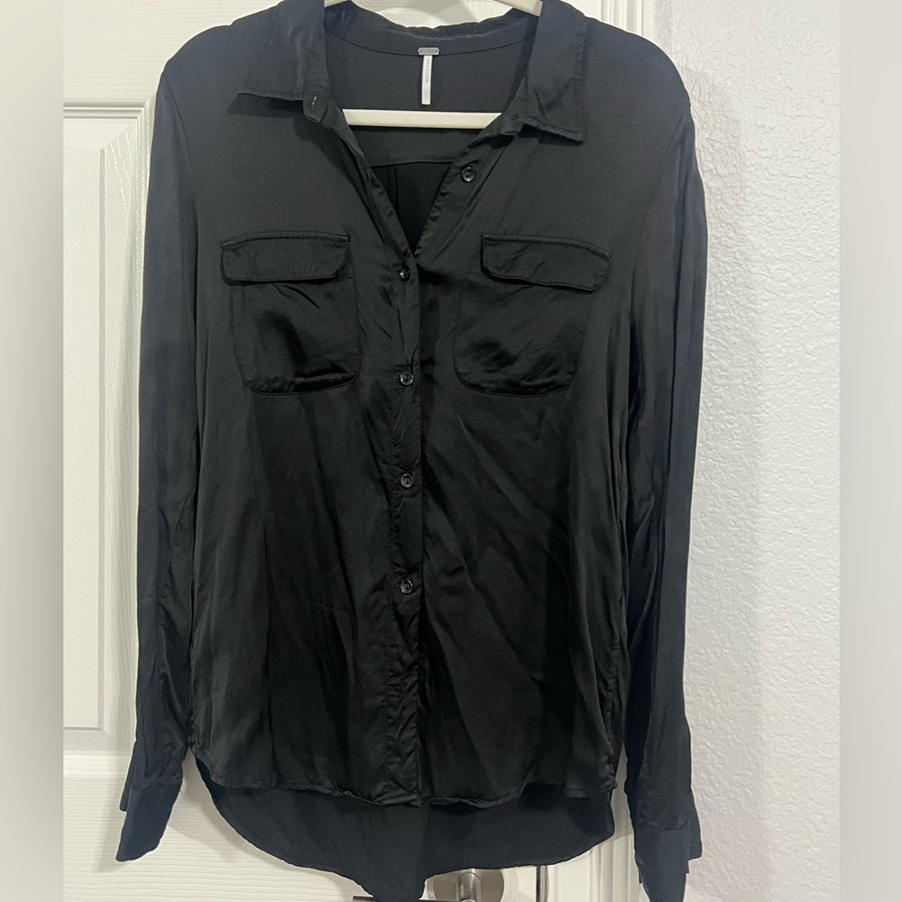 YFB brand black button up blouse// 55% viscose, 45% rayon